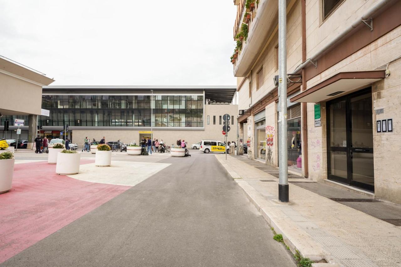 Mediterranea Apartment- Central Station - Free Wifi&Netflix บารี ภายนอก รูปภาพ